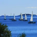 Plava Plaza Daniela * Vodice