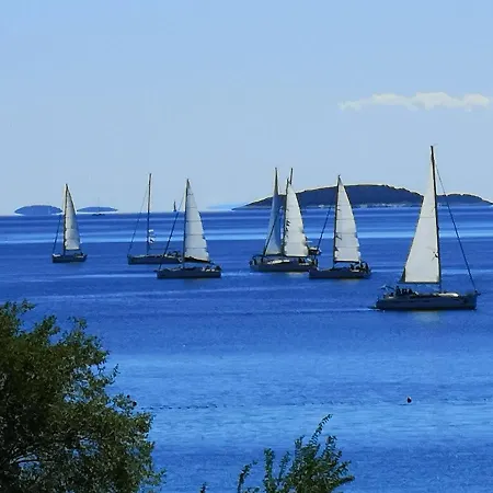 Plava Plaza Daniela * Vodice