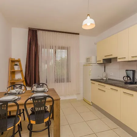 Plava Plaza Daniela * Vodice