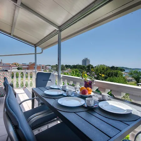 Apartments Plava Plaza Daniela * 沃迪切