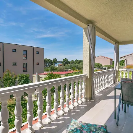 Apartment Plava Plaza Daniela
