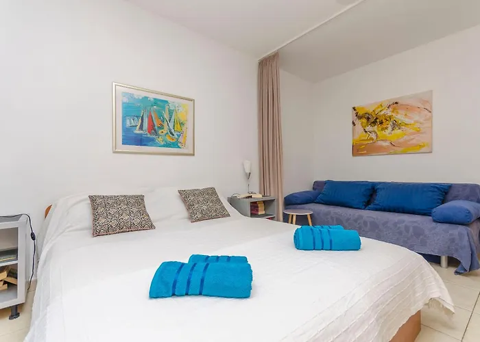 Apartments Plava Plaza Daniela * 沃迪切