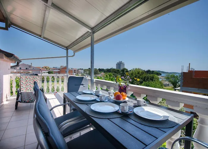 Apartments Plava Plaza Daniela * 沃迪切