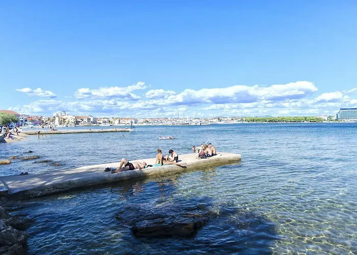 Apartments Plava Plaza Daniela شقة *